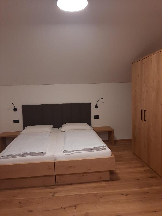Garni Lindenhof Hotell Bruneck Exteriör bild